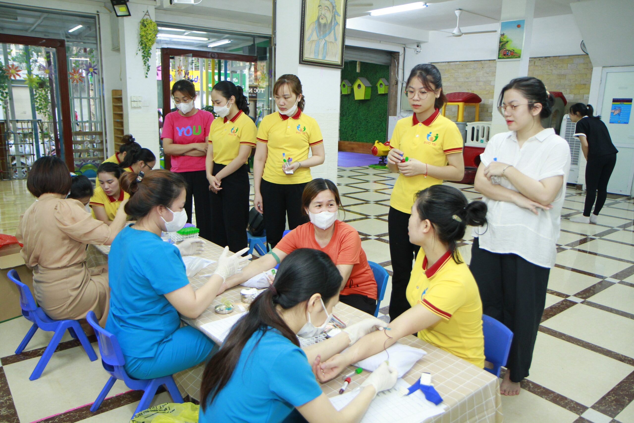 z4372678522568_43424cc15baae022644dbe384d00c5ab