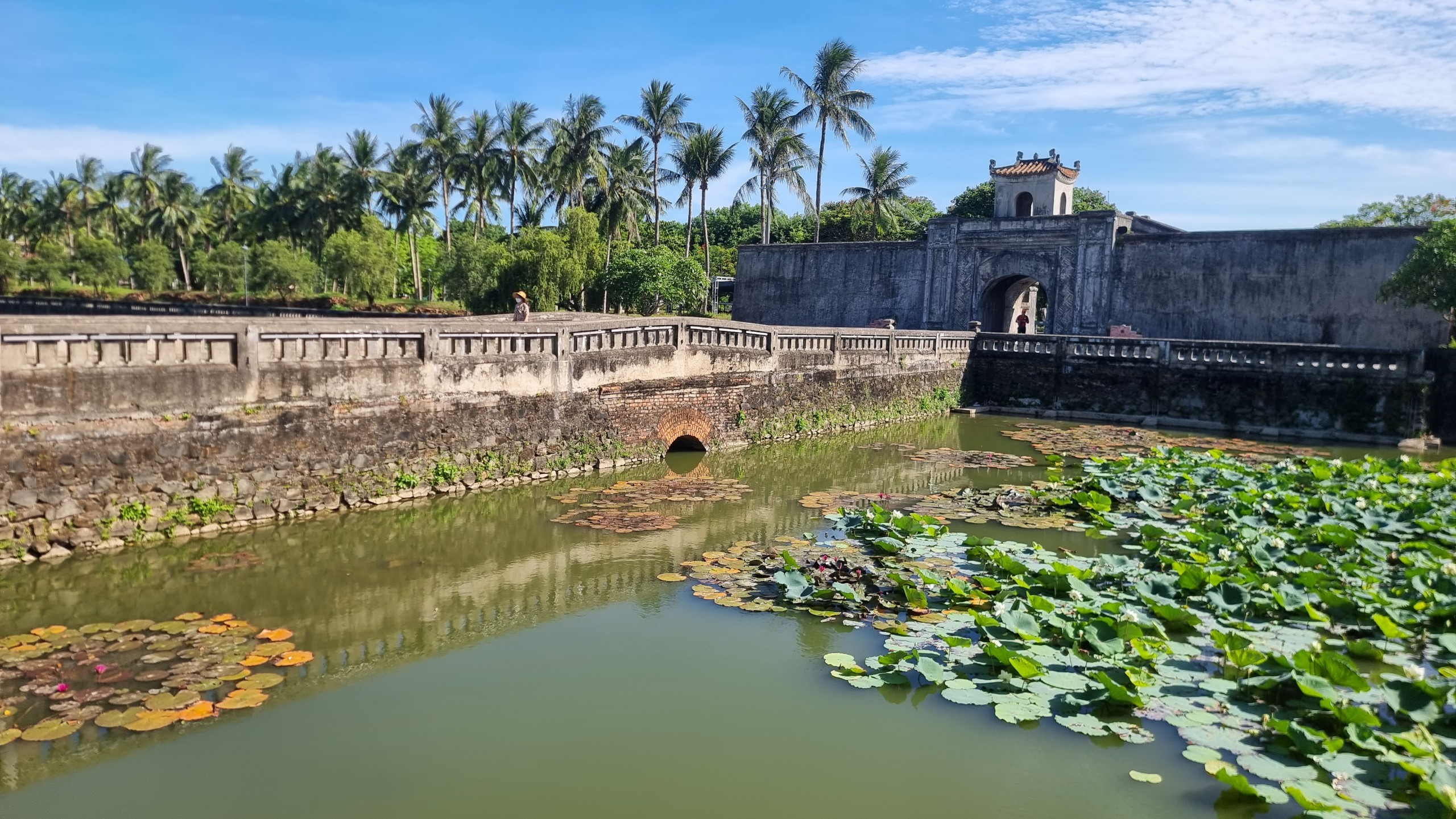 z4480760010368_28030edb9a1350f275f808654911871c