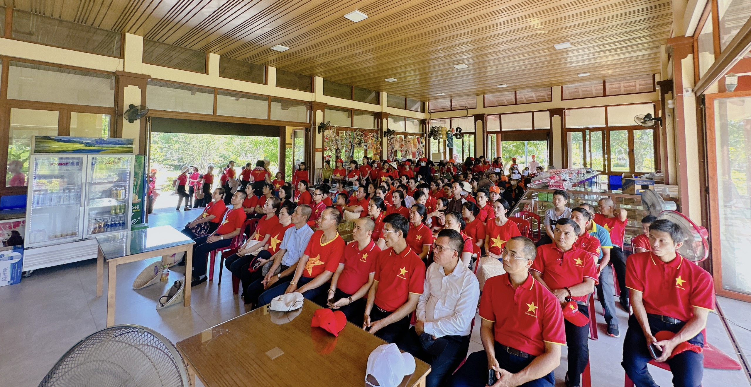 z4480895178408_6604a28798a6ee175047b97961291ab5