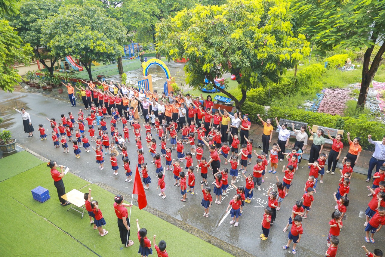 z4642392452460_e29b882f7379add35f0cf3a6e4885a05