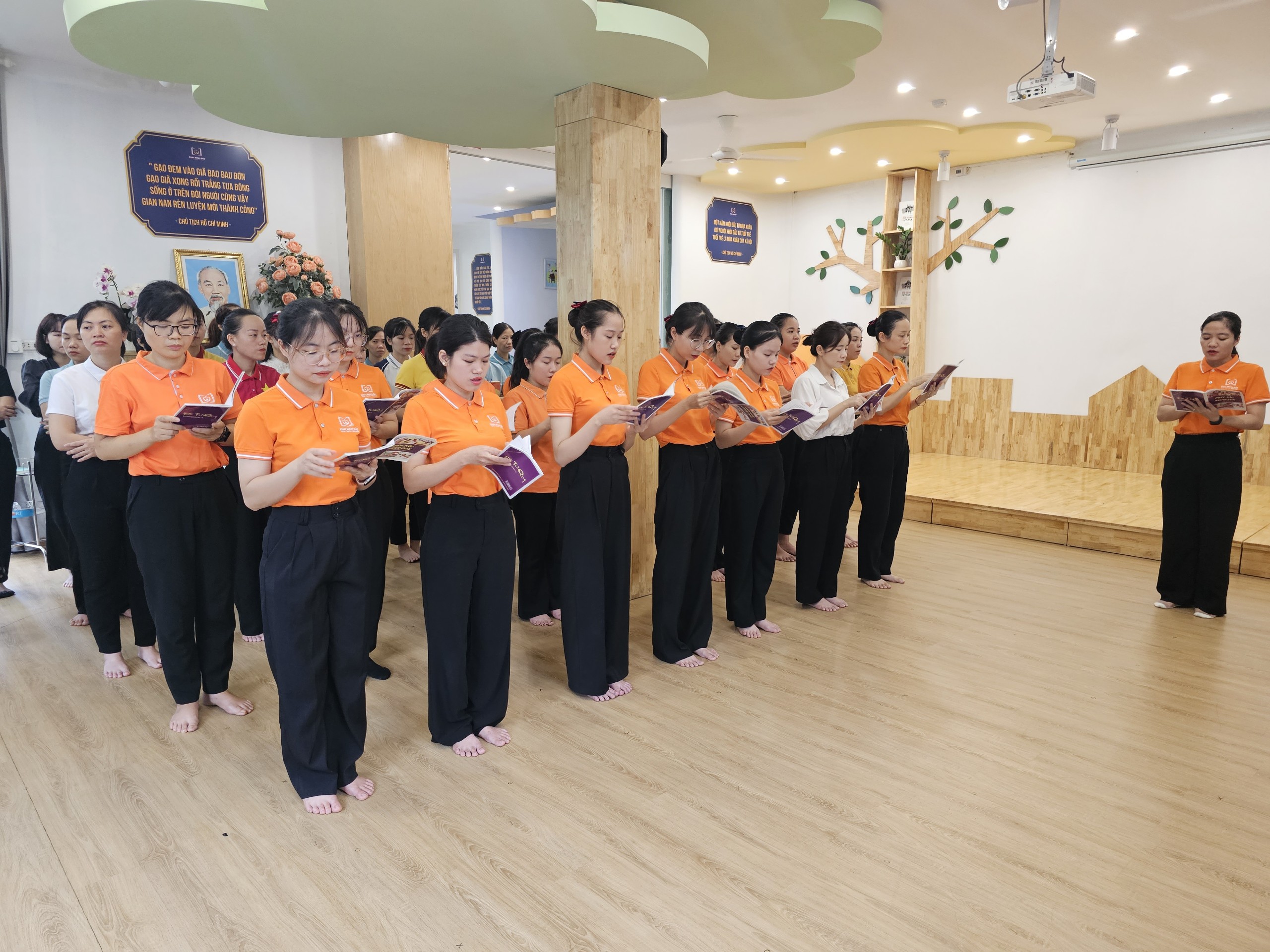 z4645689419518_bed608e6a28f9bc5e0dd3fe5965bba4a