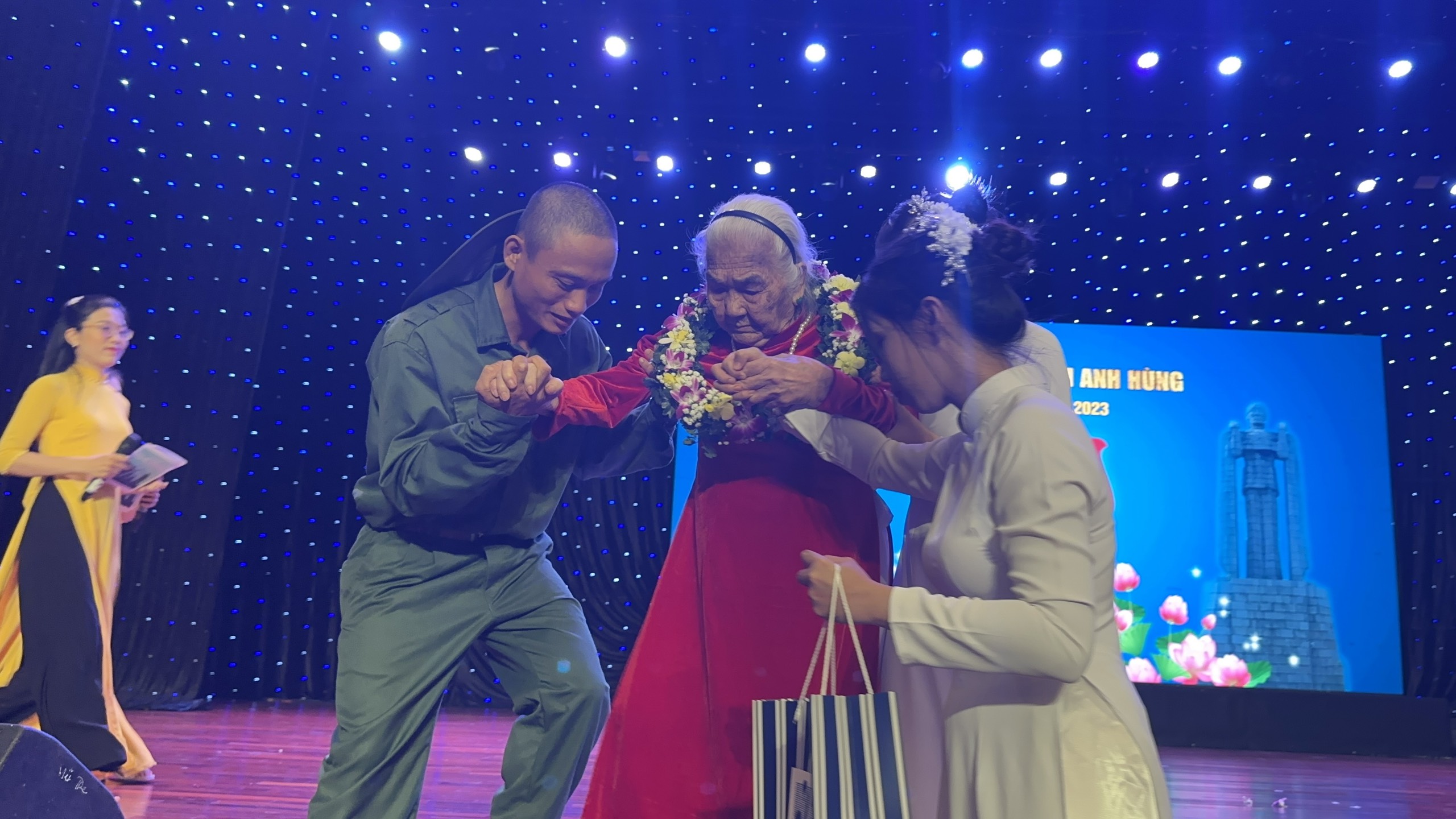 z4701198173249_5c305bb9c7e3aee9db5b2b270256d2c2