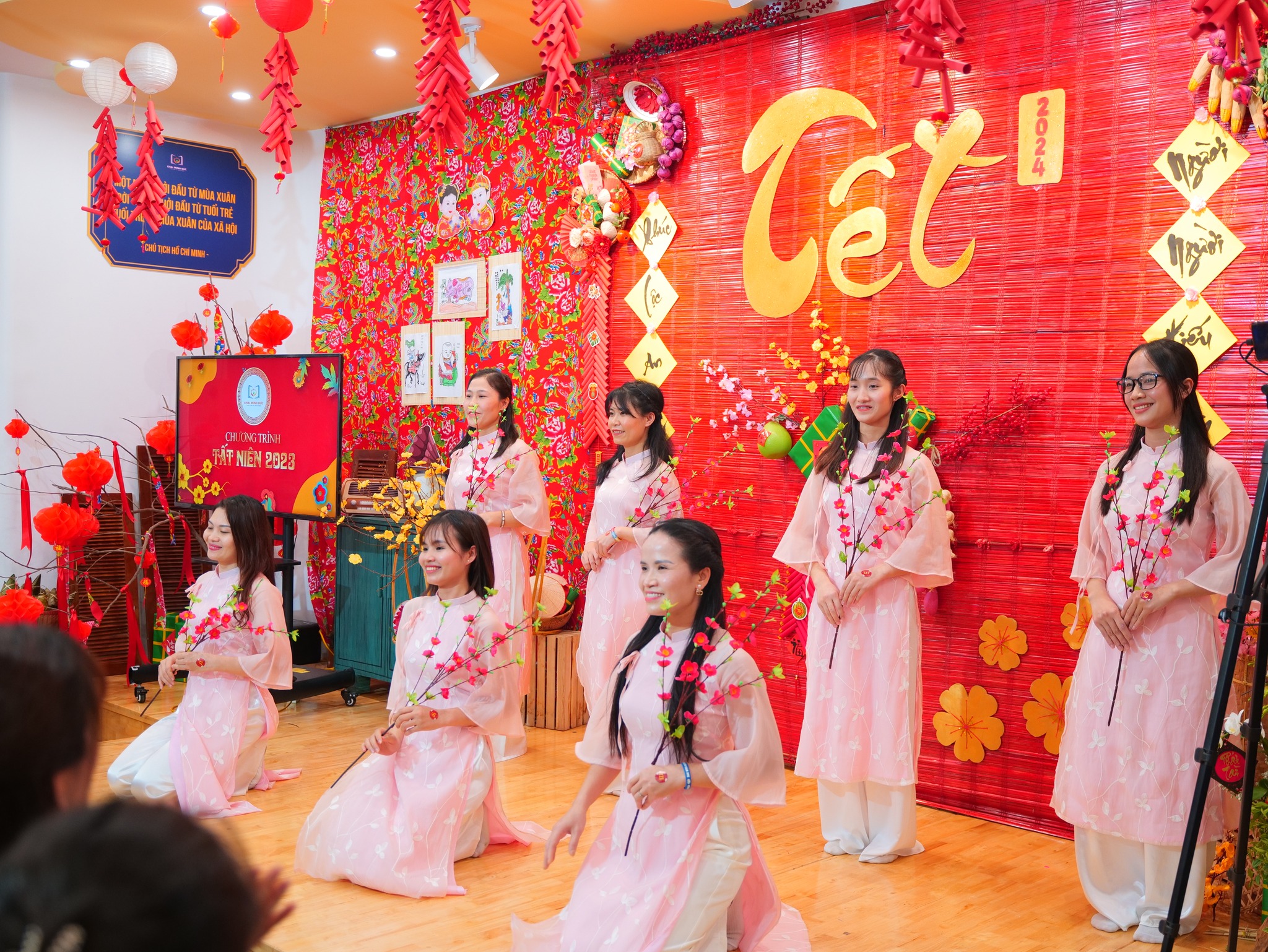 421109017_925673975621661_2451550416087698144_n