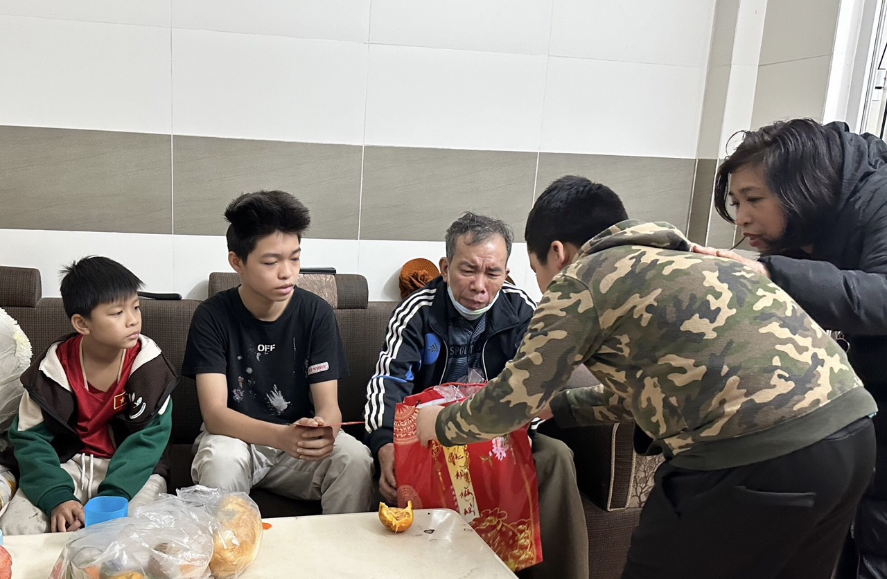 z5134934554883_585e0bbb4ccbfa8ef933baa43b8335e1