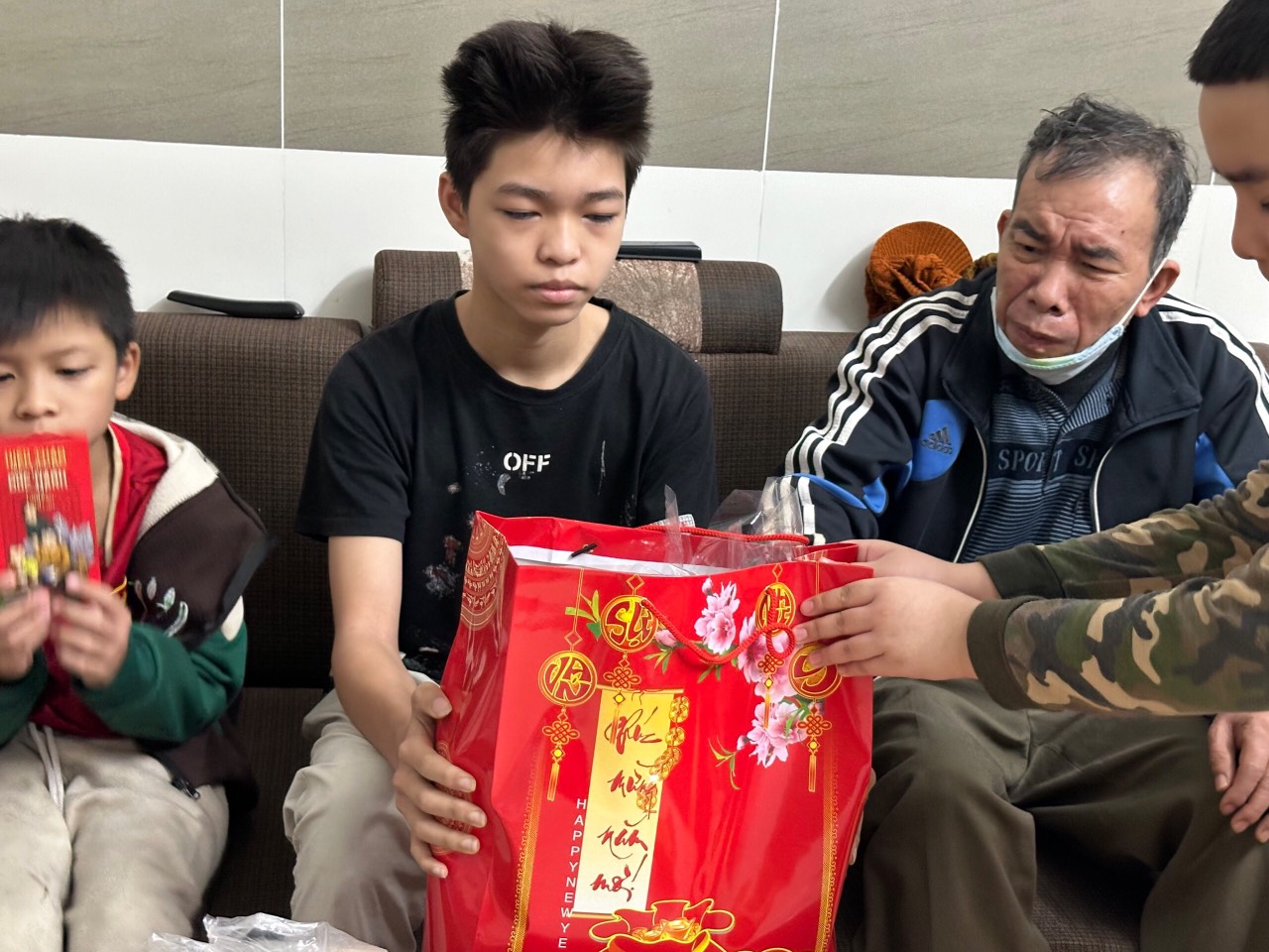 z5134934560080_bcd74c1086592dc9deaf758300b6d232