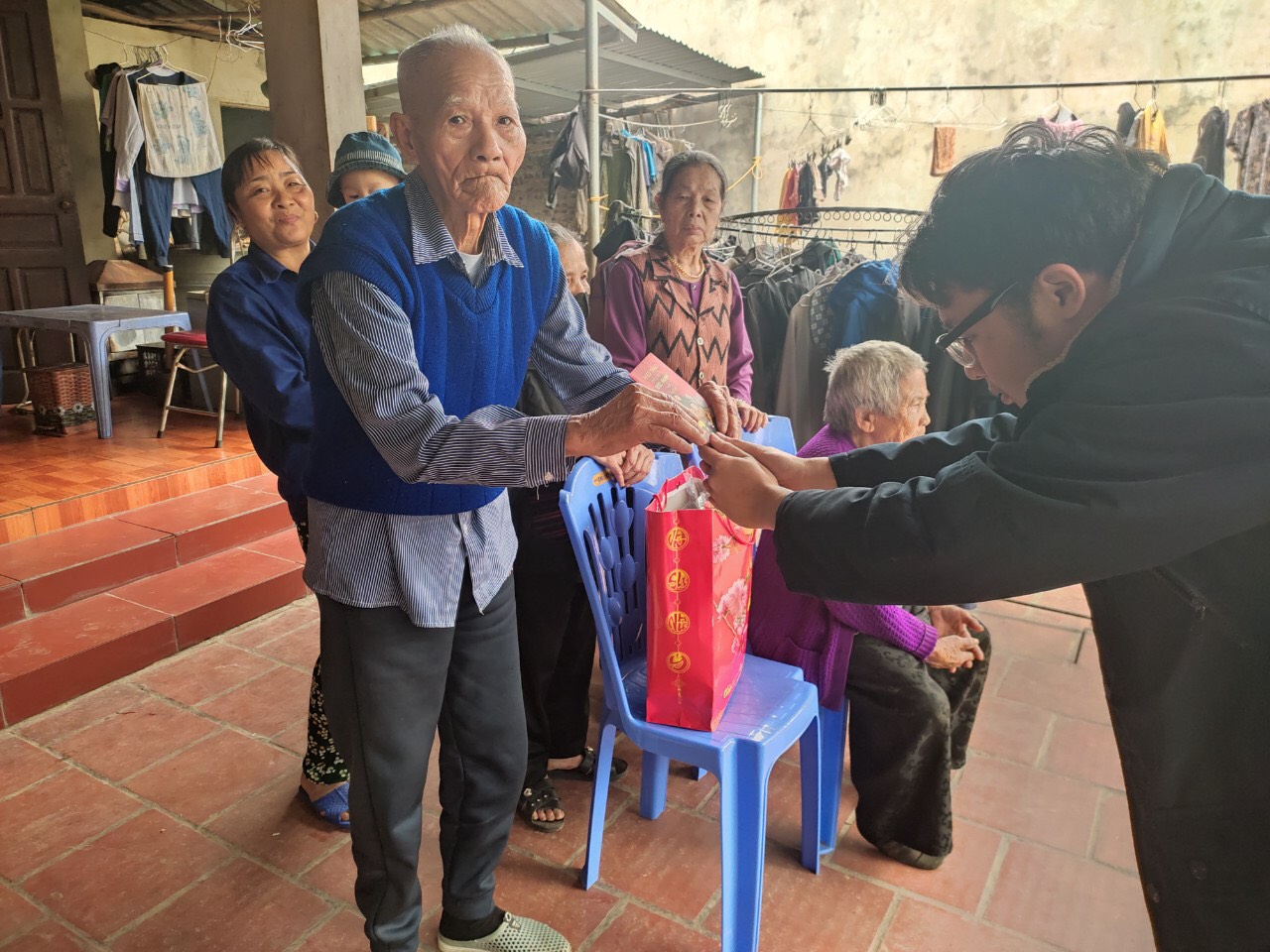 z5140729496076_680156d968183f27a299e608186e8b3e