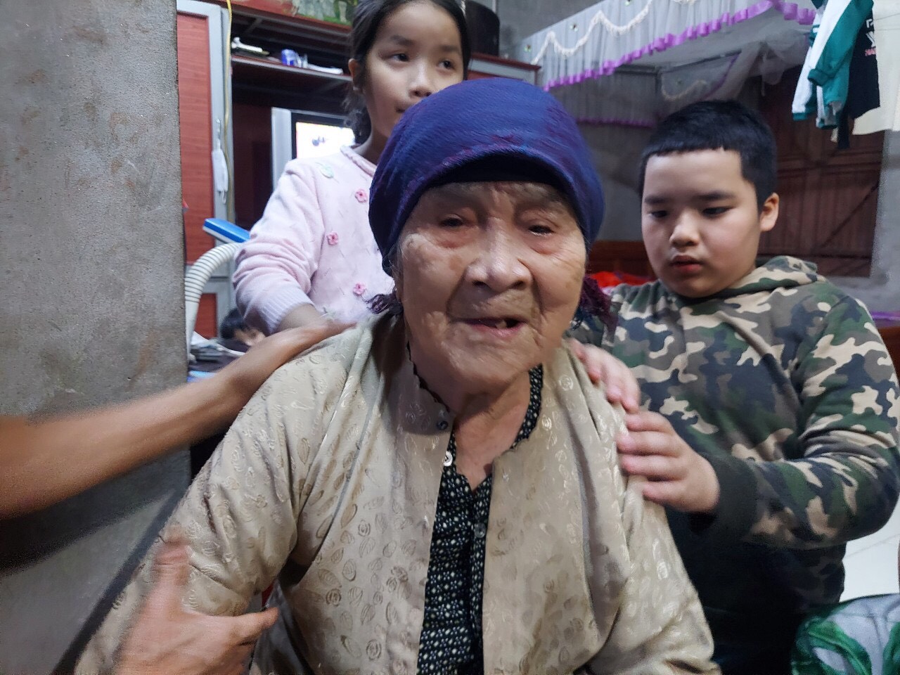 z5140729569383_212976ef1f3c7ae2020b648339d6aec5