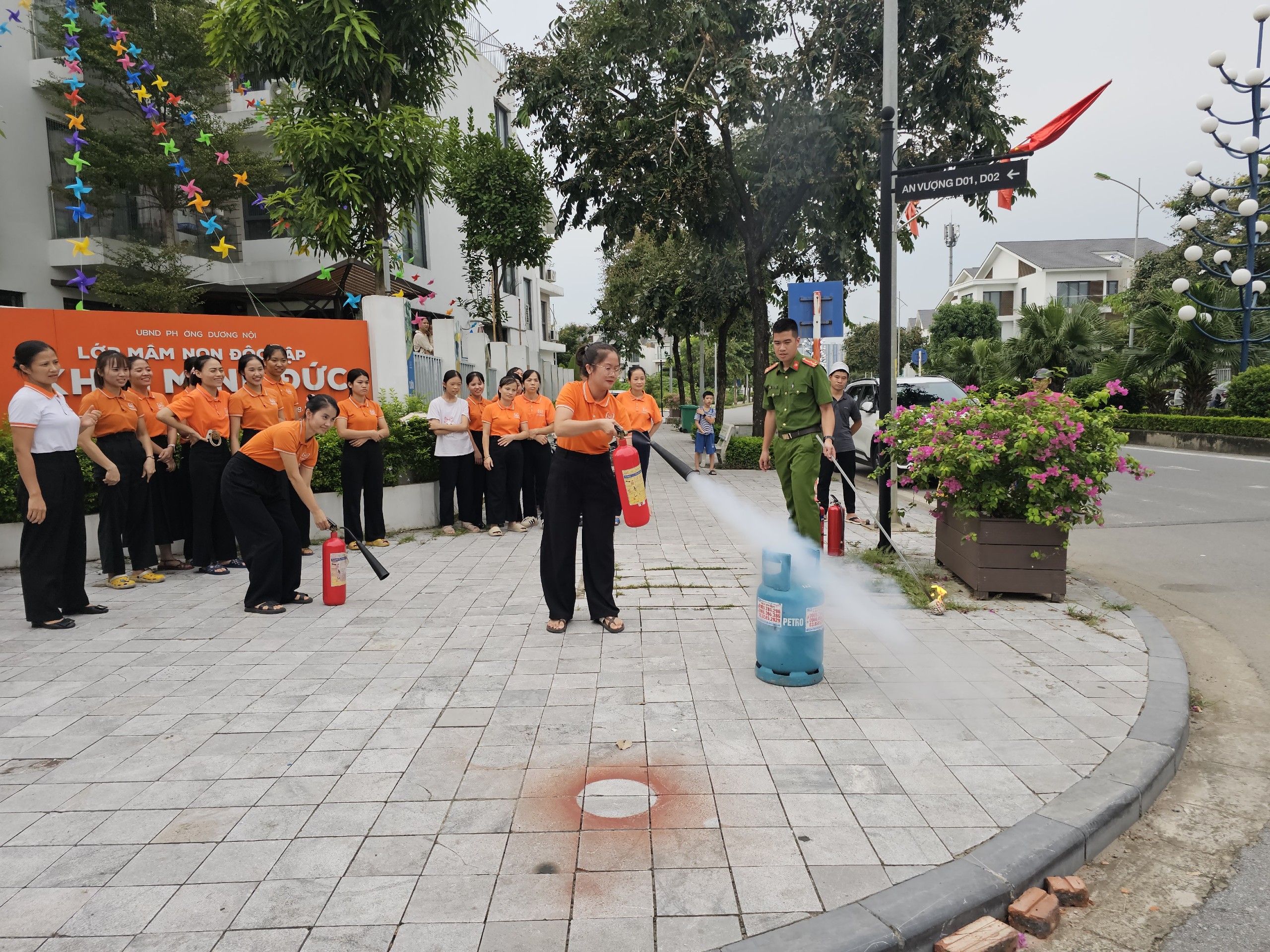 z5678731123480_01ebc1e7d33d4e7b108314652f885b5d