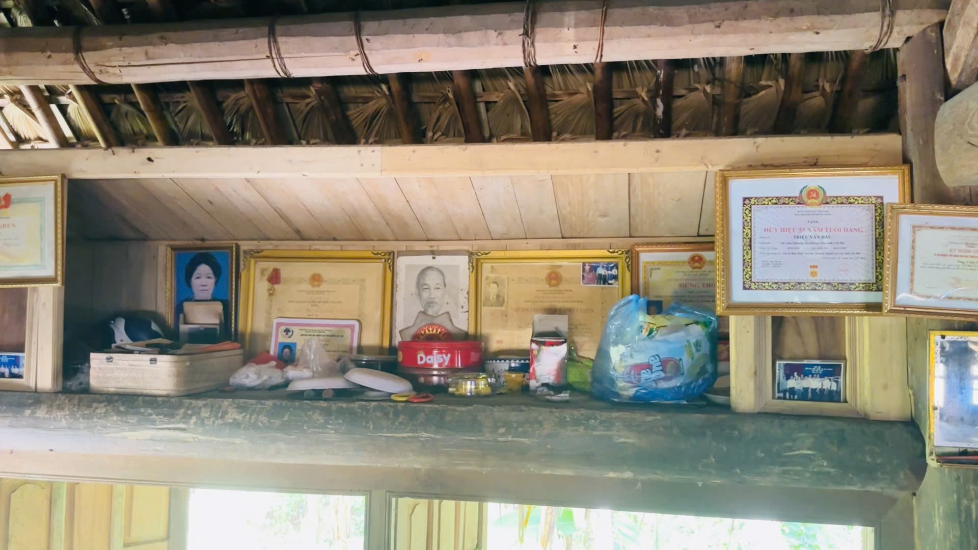 z6055118183643_9d87640e3955147de4f097f7c82001dc