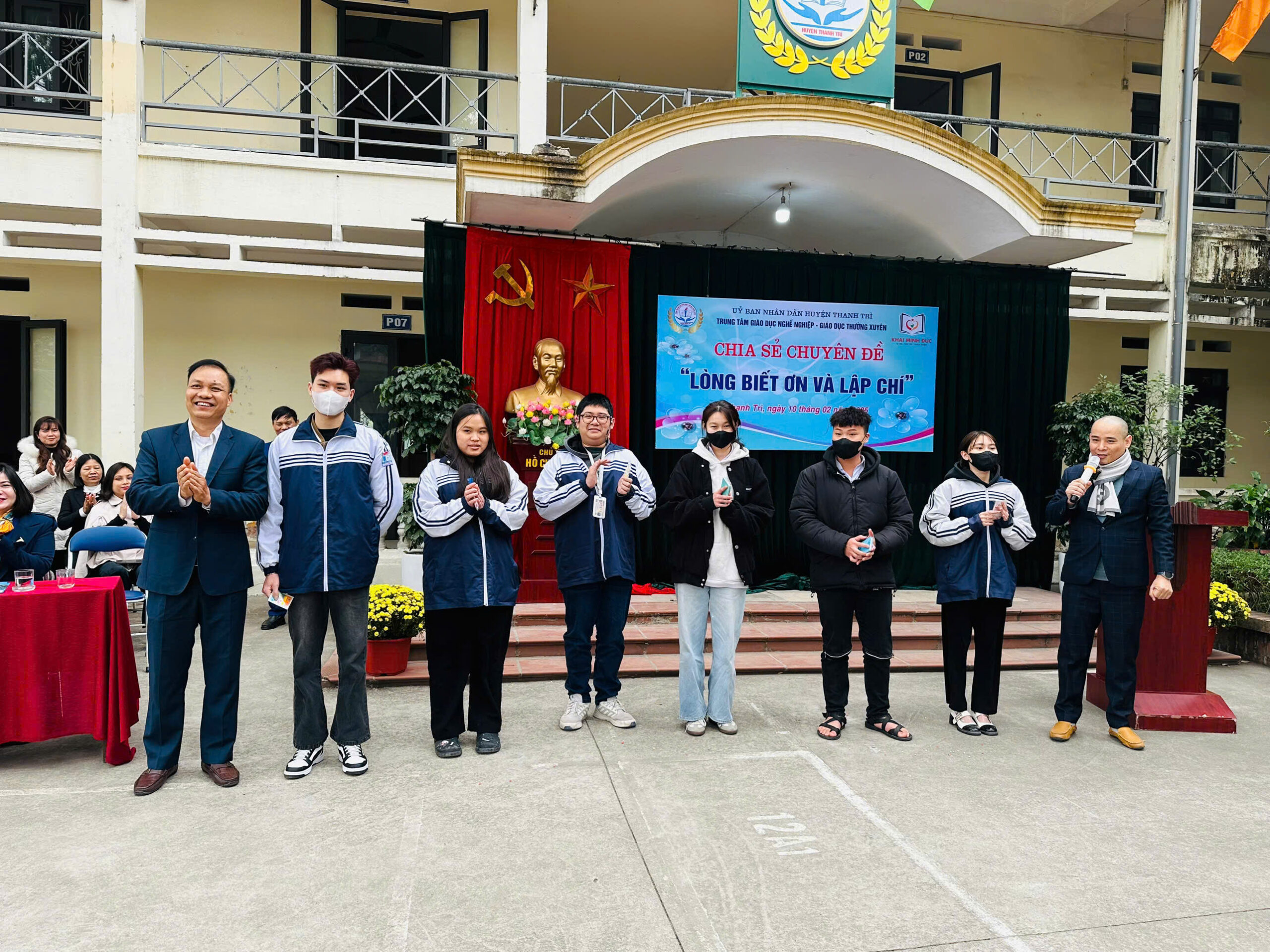 z6304404925455_c00c532043895d39b1af69b224a3f669